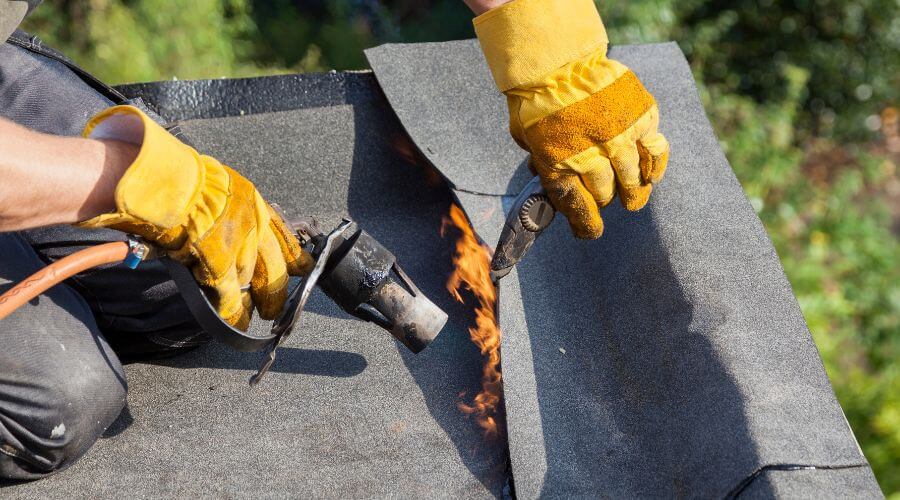 Expert Emergency Roof Repairs services in Mondamin, IA